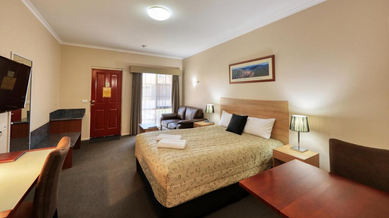Top Of The Town Motel & Apartments Benalla Bagian luar foto