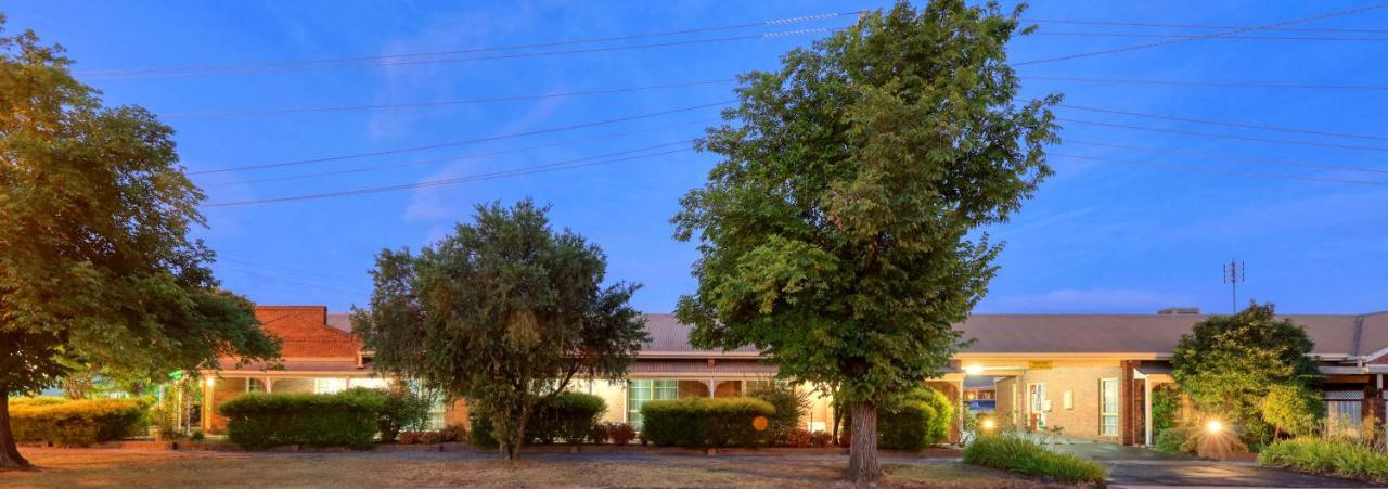 Top Of The Town Motel & Apartments Benalla Bagian luar foto