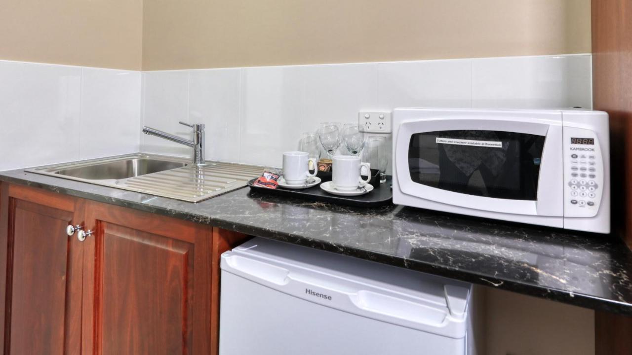 Top Of The Town Motel & Apartments Benalla Bagian luar foto